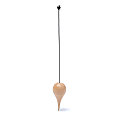 Pendule en bois clair en forme de goutte d'eau
