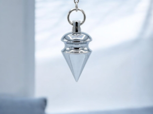 Pendule en laiton chromé