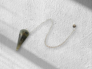 Pendule conique Labradorite 3,5 cm